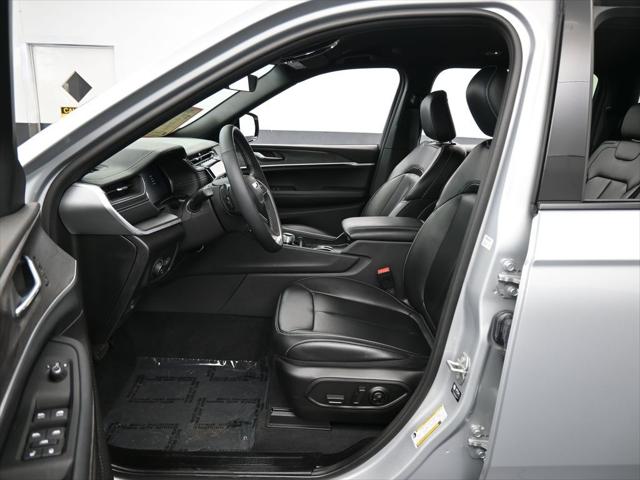 2025 Jeep Grand Cherokee L Limited 4x2
