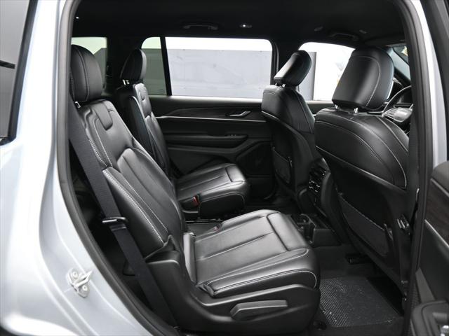 2025 Jeep Grand Cherokee L Limited 4x2