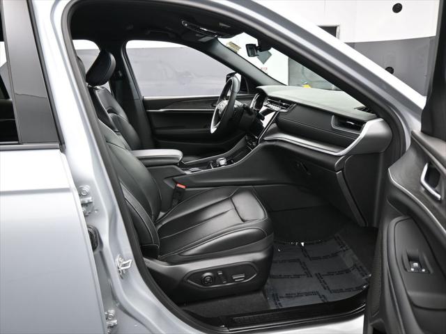 2025 Jeep Grand Cherokee L Limited 4x2