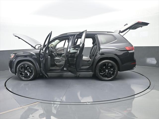 2022 Volkswagen Atlas 3.6L V6 SE w/Technology