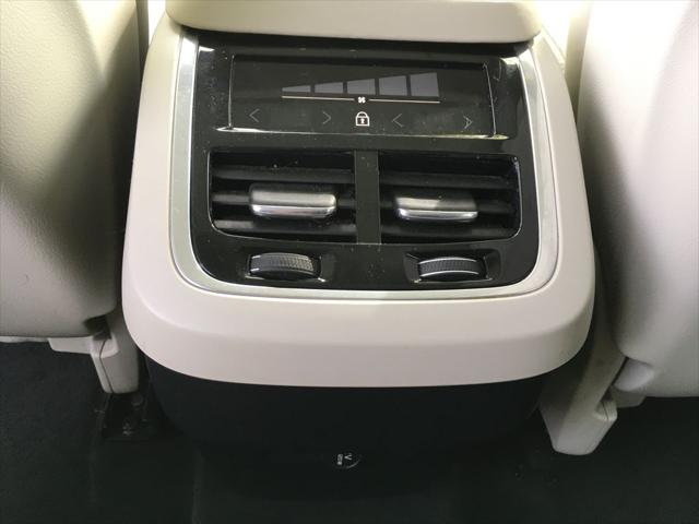 2019 Volvo XC90 T6 Inscription