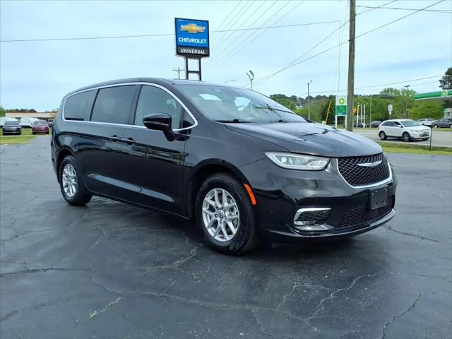 2025 Chrysler Pacifica Select for sale in Zebulon, NC