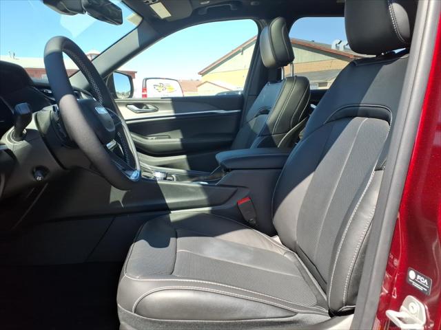 2026 Jeep Grand Cherokee L Altitude 4x4