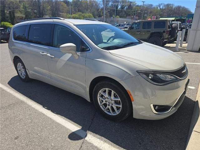 2020 Chrysler Pacifica Touring