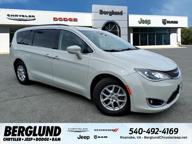 2020 Chrysler Pacifica Touring 2020 Chrysler Pacifica Touring