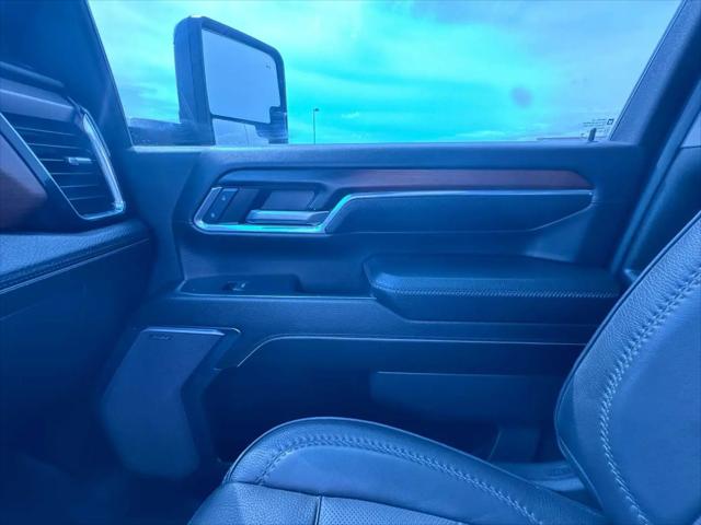 2024 GMC Sierra 3500HD 4WD Crew Cab Long Bed Denali