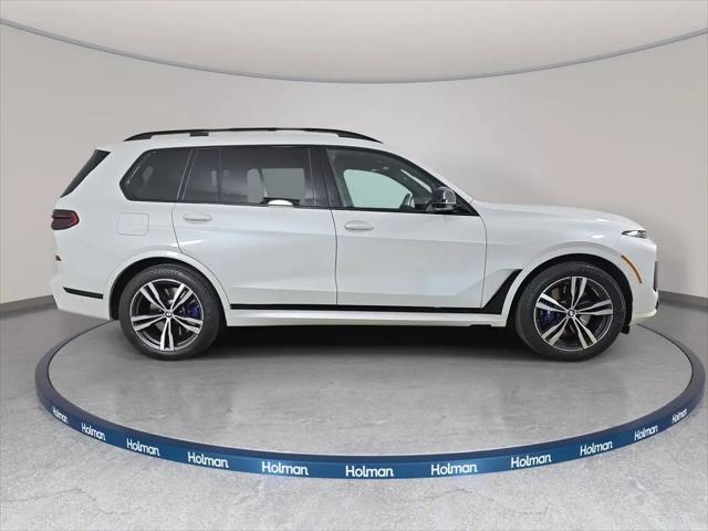 2025 BMW X7 M60i