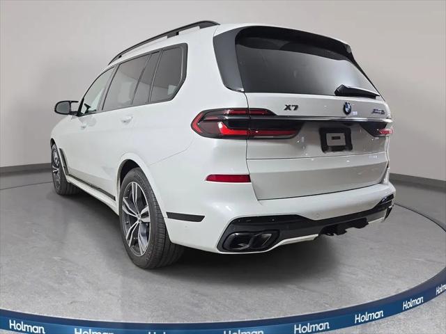 2025 BMW X7 M60i