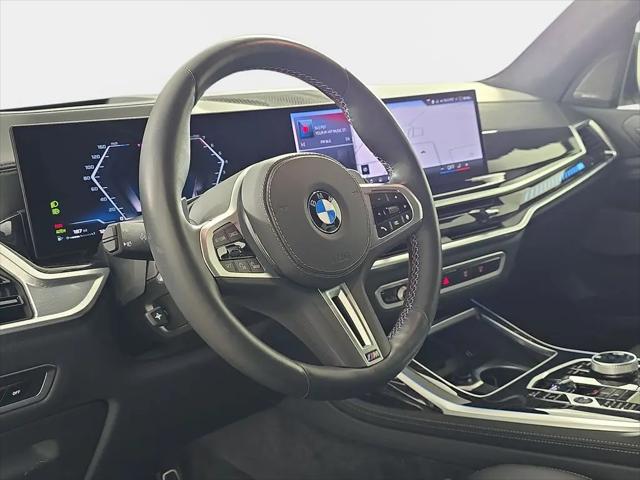 2025 BMW X7 M60i