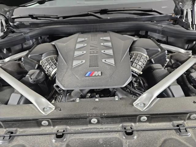 2025 BMW X7 M60i