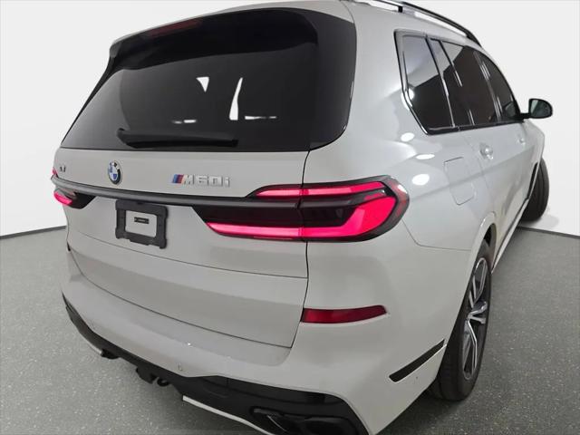 2025 BMW X7 M60i