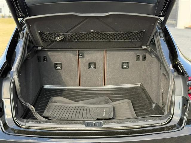 2015 Porsche Macan Turbo