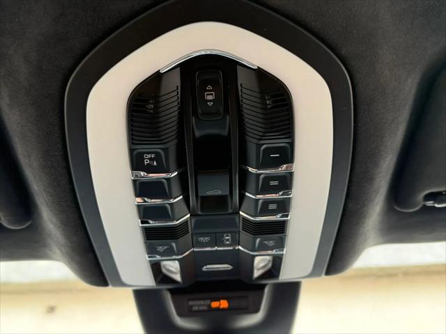 2015 Porsche Macan Turbo