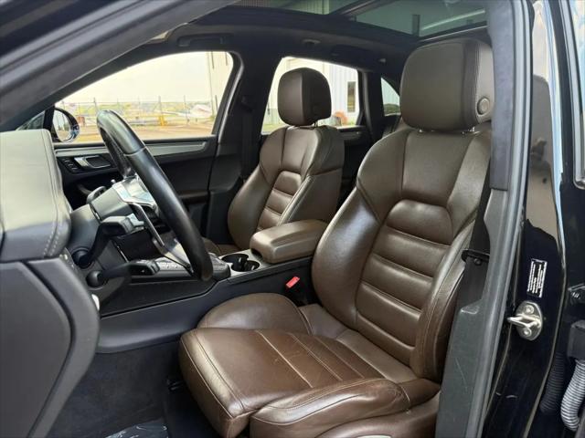 2015 Porsche Macan Turbo