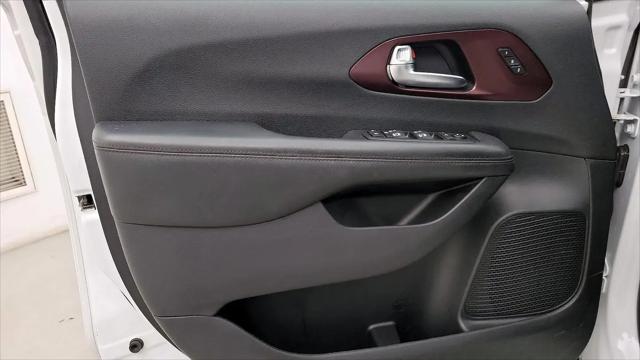 2019 Chrysler Pacifica 35th Anniversary Limited