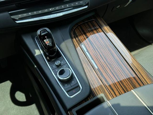 2021 Cadillac Escalade 2WD Premium Luxury
