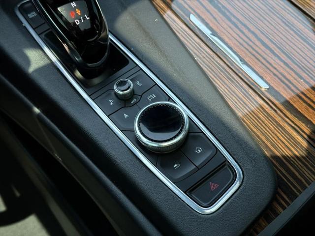 2021 Cadillac Escalade 2WD Premium Luxury
