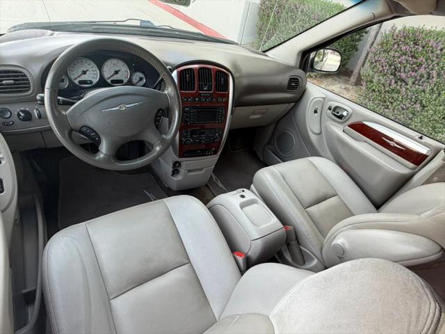 2007 Chrysler Town & Country Limited