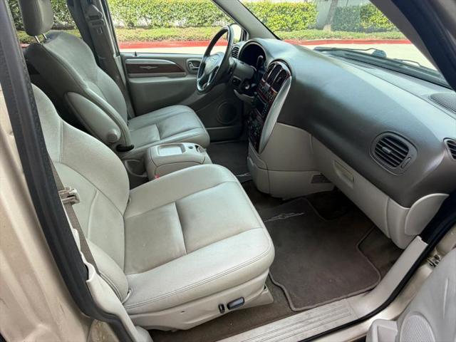 2007 Chrysler Town & Country Limited