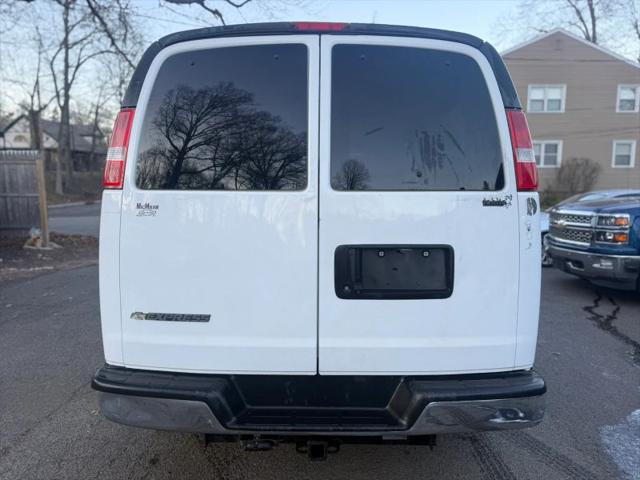 2018 Chevrolet Express LT