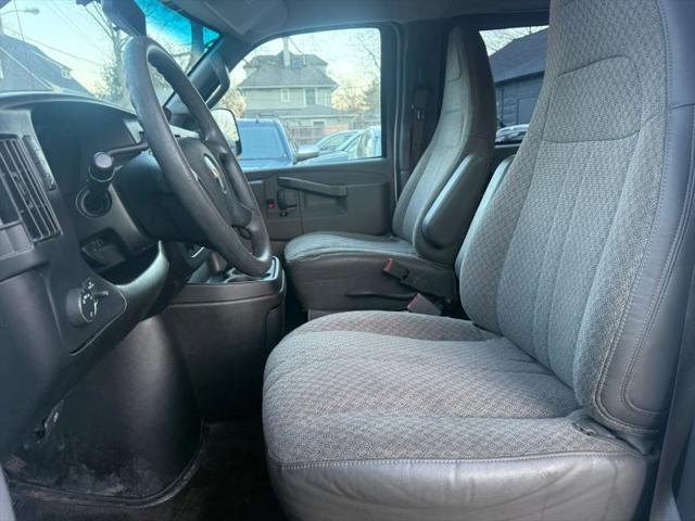 2018 Chevrolet Express LT