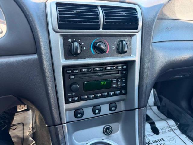 2003 Ford Mustang Mach 1