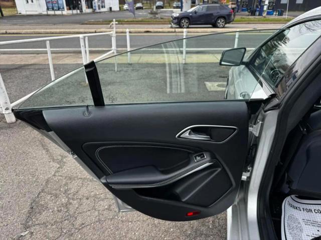 2016 Mercedes-Benz CLA 250