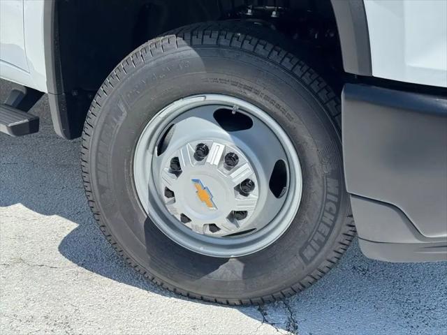 2026 Chevrolet Silverado 3500HD Crew Cab, Long Bed, WT Dual Rear Wheel, RWD