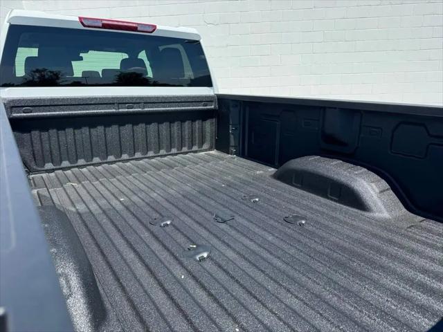 2026 Chevrolet Silverado 3500HD Crew Cab, Long Bed, WT Dual Rear Wheel, RWD