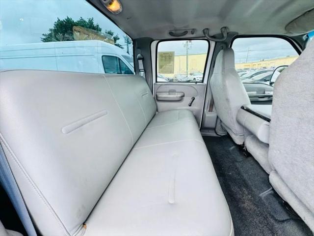 2004 Ford F-350 XL