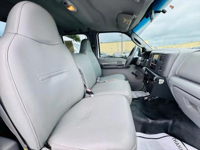 2004 Ford F-350 XL
