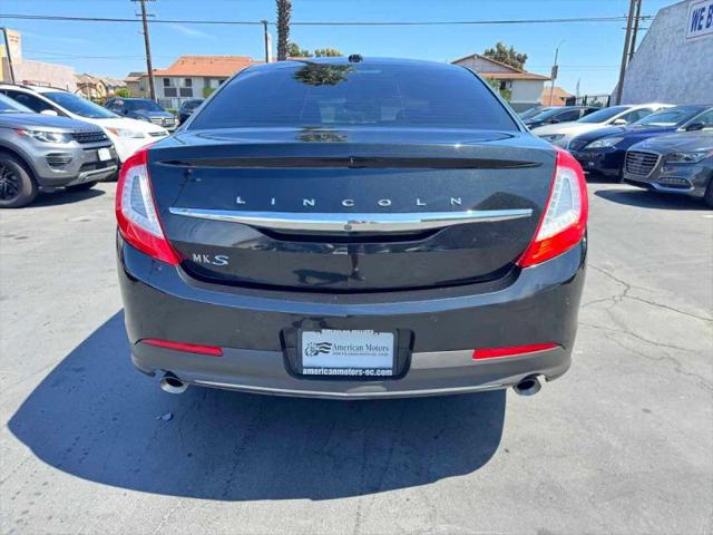 2015 Lincoln MKS Base