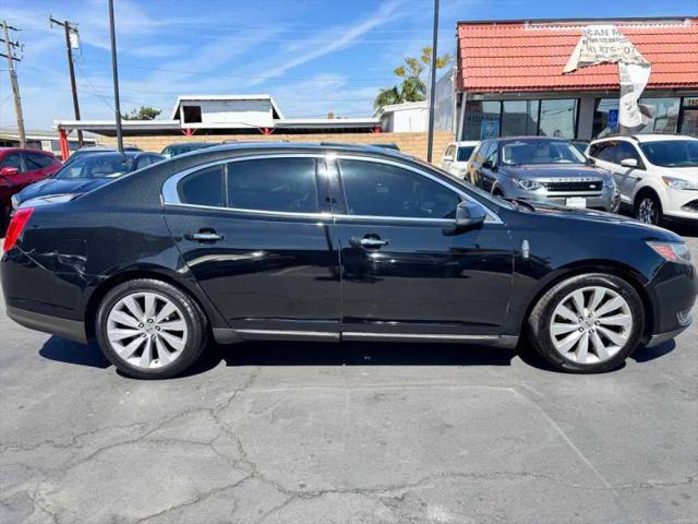 2015 Lincoln MKS Base