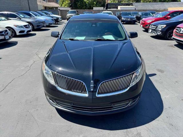2015 Lincoln MKS Base