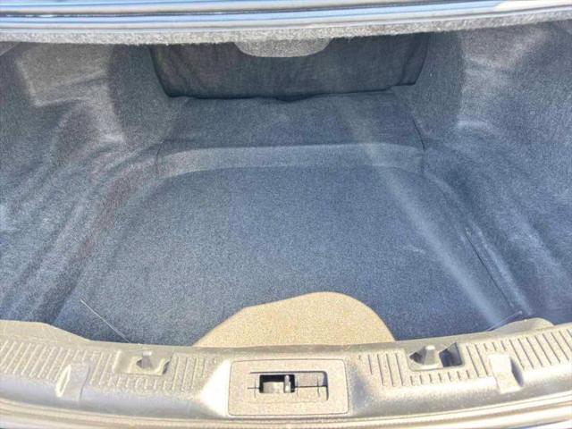 2015 Lincoln MKS Base