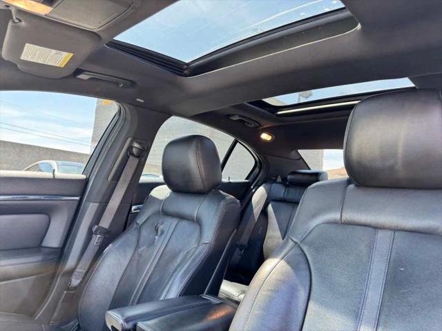 2015 Lincoln MKS Base