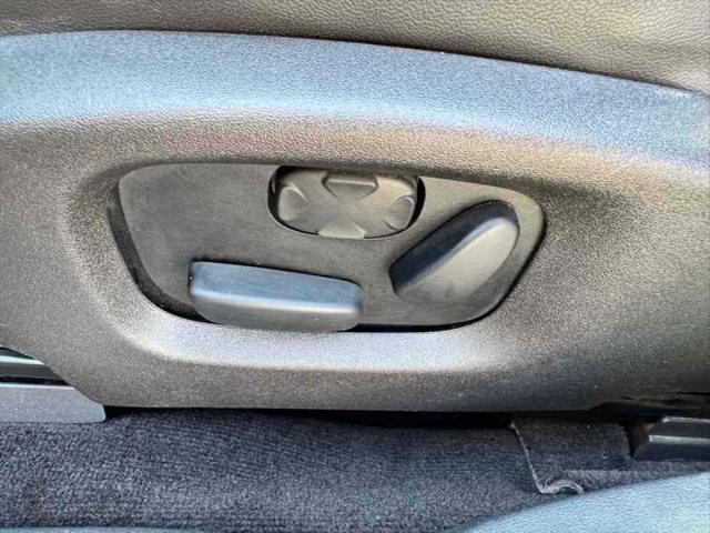 2015 Lincoln MKS Base