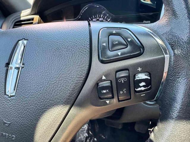 2015 Lincoln MKS Base
