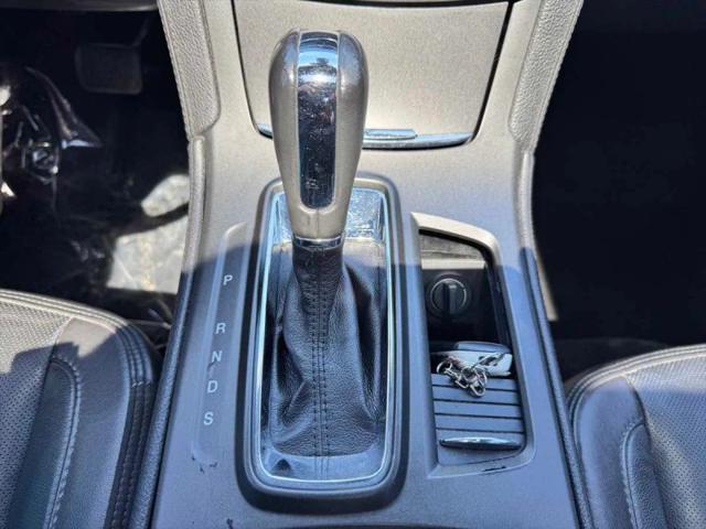 2015 Lincoln MKS Base
