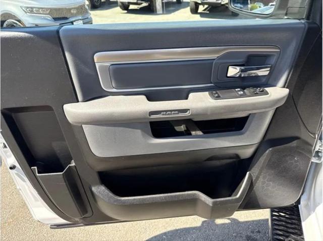 2018 Ram 2500 Tradesman Regular Cab 4x2 8' Box