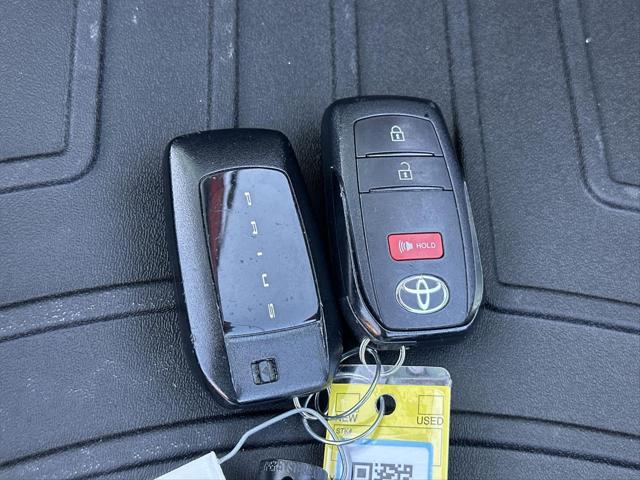 2023 Toyota Prius XLE