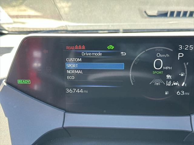 2023 Toyota Prius XLE