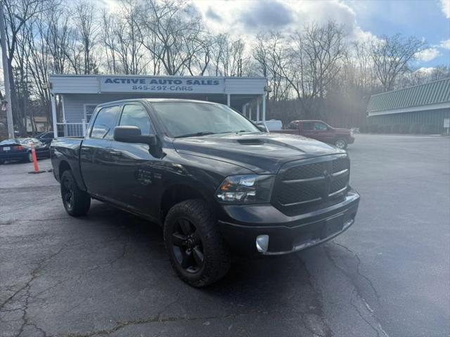 2019 Ram 1500 Classic Lone Star Crew Cab 4x4 5'7" Box