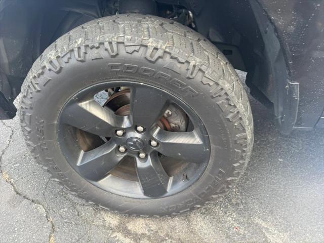 2019 Ram 1500 Classic Lone Star Crew Cab 4x4 5'7" Box