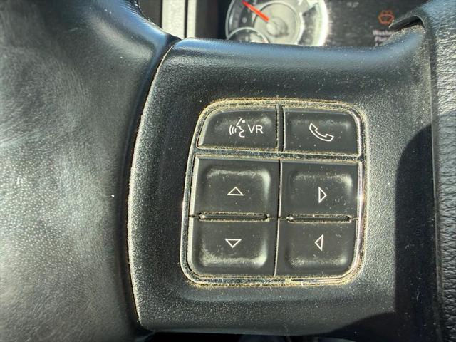 2019 Ram 1500 Classic Lone Star Crew Cab 4x4 5'7" Box