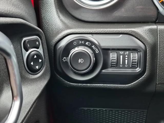 2022 Jeep Wrangler Unlimited Sahara Altitude 4x4