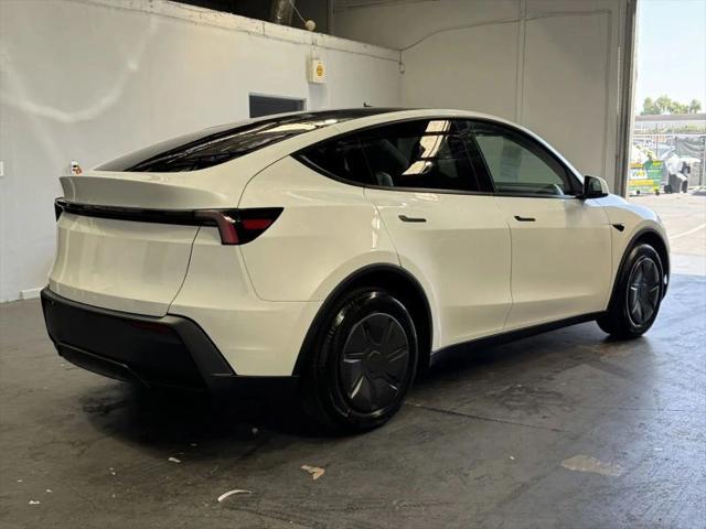 2026 Tesla Model Y Premium Rear-Wheel Drive