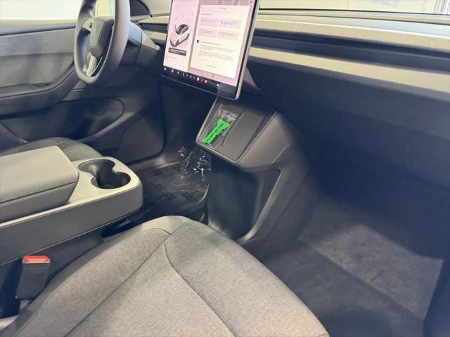 2026 Tesla Model Y Premium Rear-Wheel Drive