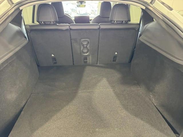 2026 Tesla Model Y Premium Rear-Wheel Drive