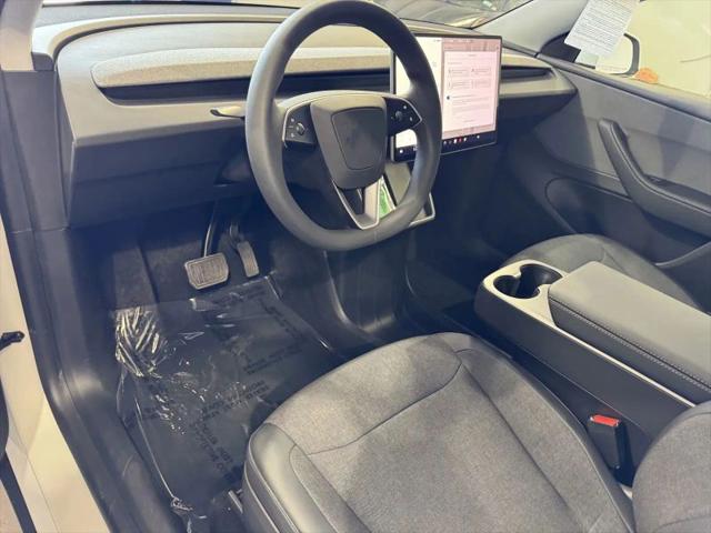 2026 Tesla Model Y Premium Rear-Wheel Drive